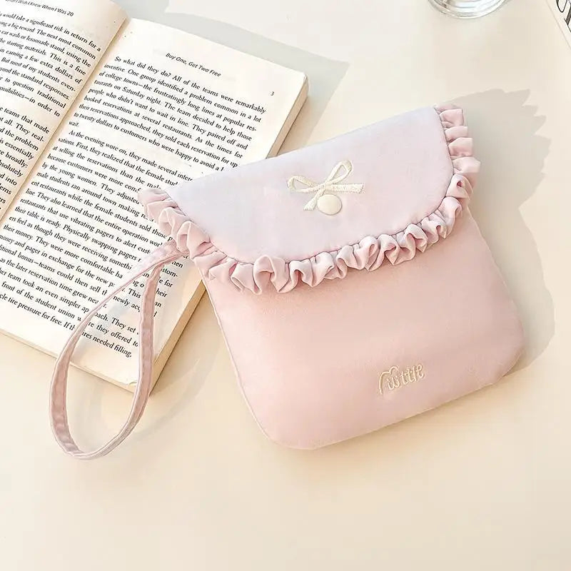 sac rangement serviettes hygiéniques réutilisable broderie fleurs animaux quadrillée fermeture glissière beige clair