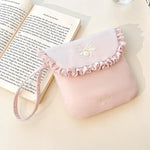 sac rangement serviettes hygiéniques réutilisable broderie fleurs animaux quadrillée fermeture glissière beige clair