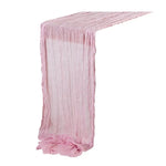 nappe runner texturée plissée semi transparente rouge foncé violet beige blanc cassé événementiel mariage