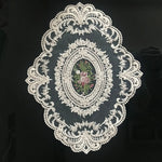 serviettes table vintage dentelle brodée florale couleur beige clair set deux 38x30cm