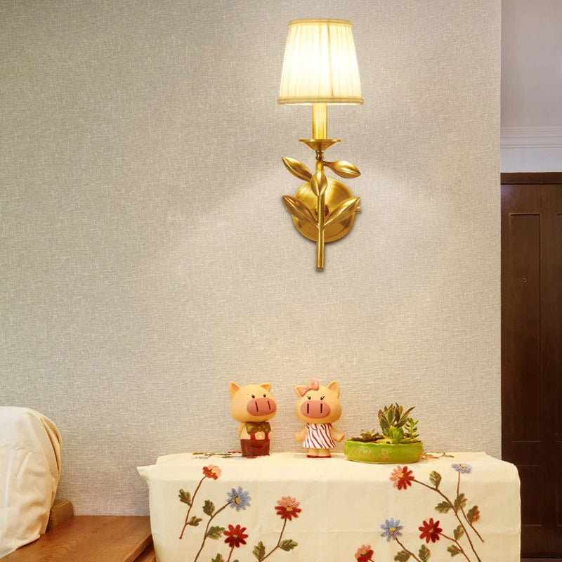 lampe murale moderne or feuilles dorées ombrelle beige fixée mur américain cuivre flux lumineux