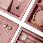 boîte bijoux velours rose moderne colliers boucles d'oreilles bracelets bagues clips exposant assiette trousseau