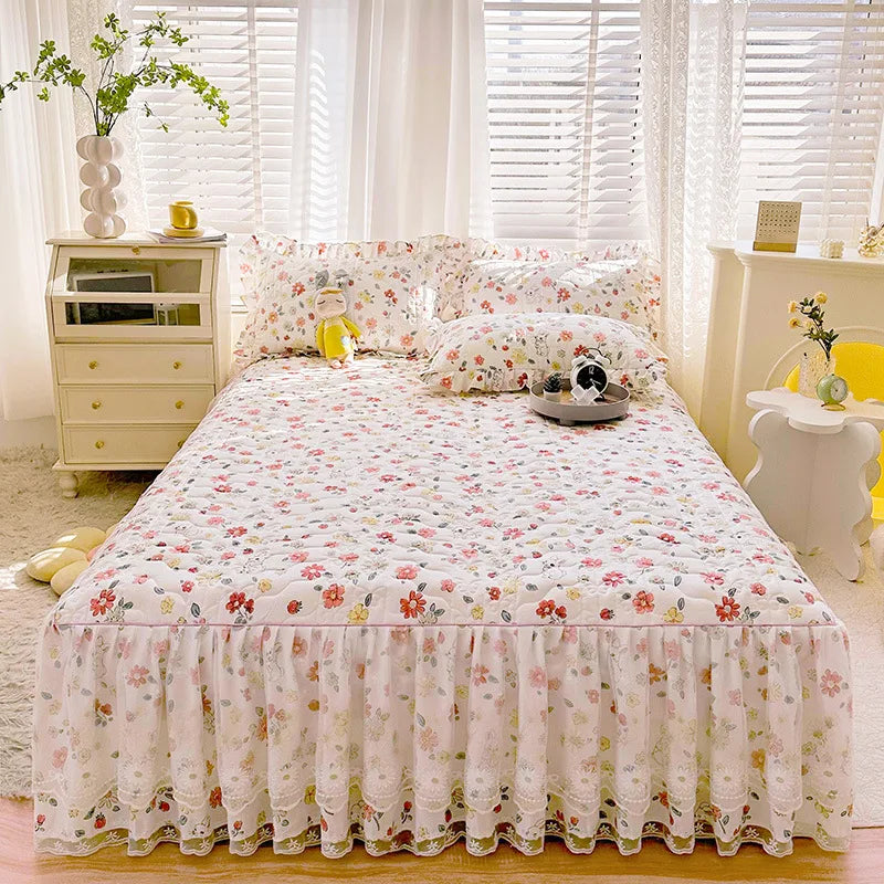 housse lit coton imprimé fleurs romantique douce rose blanche bleue violacée dentelle