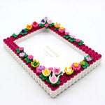 cadre photo floral transparent diy enfantin couleurs vives rose fuchsia vert orange violet