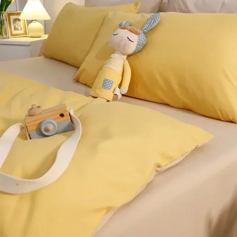 Couette jaune moutarde avec taies d'oreiller assorties