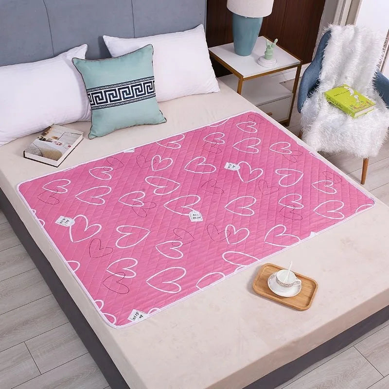 tapis changement imperméable rose coeurs blancs moderne protège lit anti bactéries 70cm 90cm