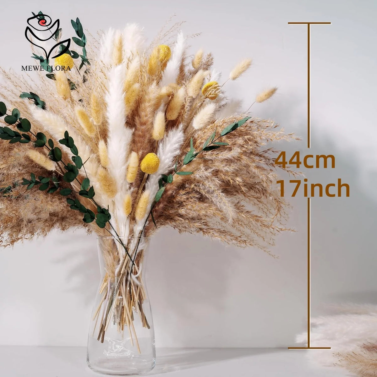 bouquet fleurs séchées pampa plumes vertes intérieur décoration naturelle rustique anniversaire mariage