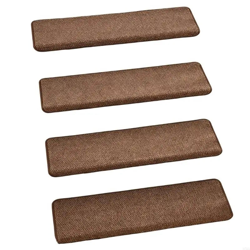 tapis marches escalier marron clair texture rugueuse effet tissé opalescent décoration maison 76cm 25cm