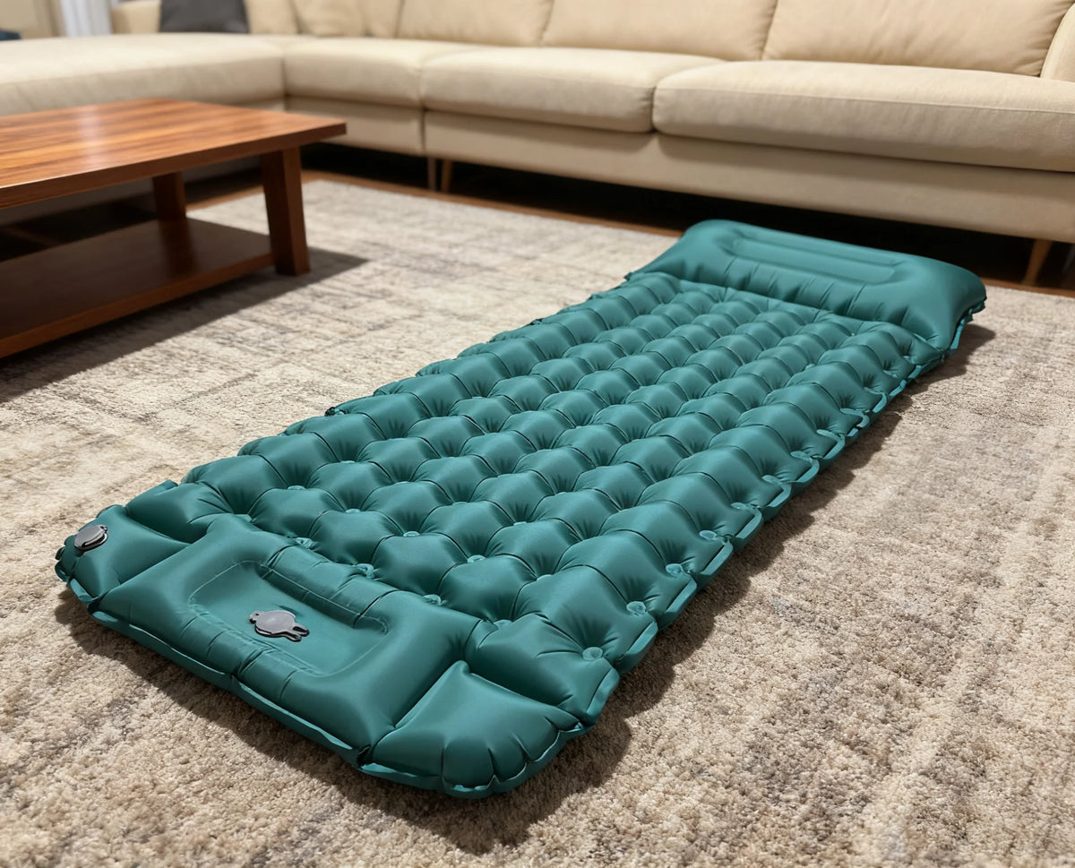 matelas gonflable bleu marine confortable texture boutons sac rangement camping plein air