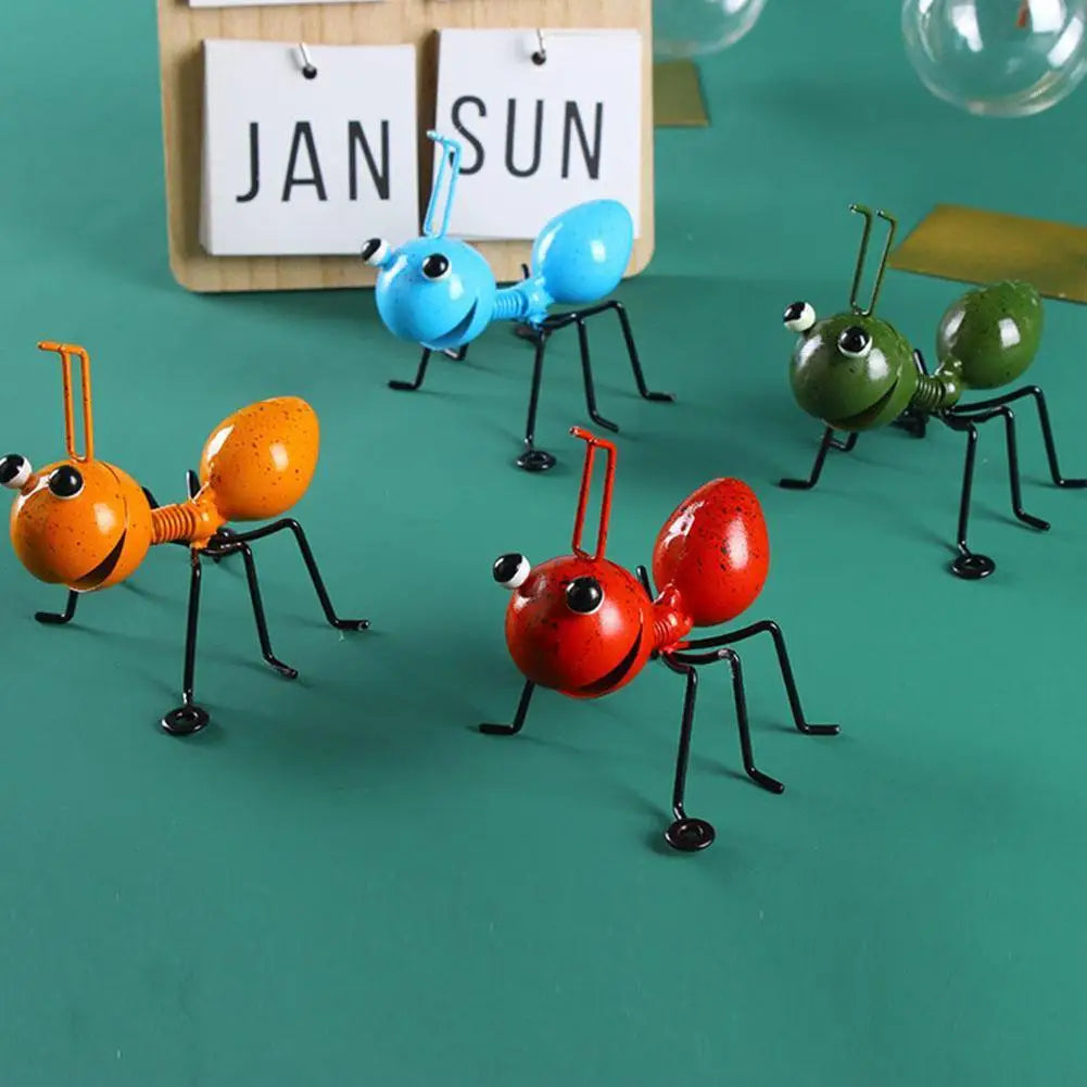 figurines insectes métal brillant vert bleu orange rouge artisanal moderneextérieur jardin décoration