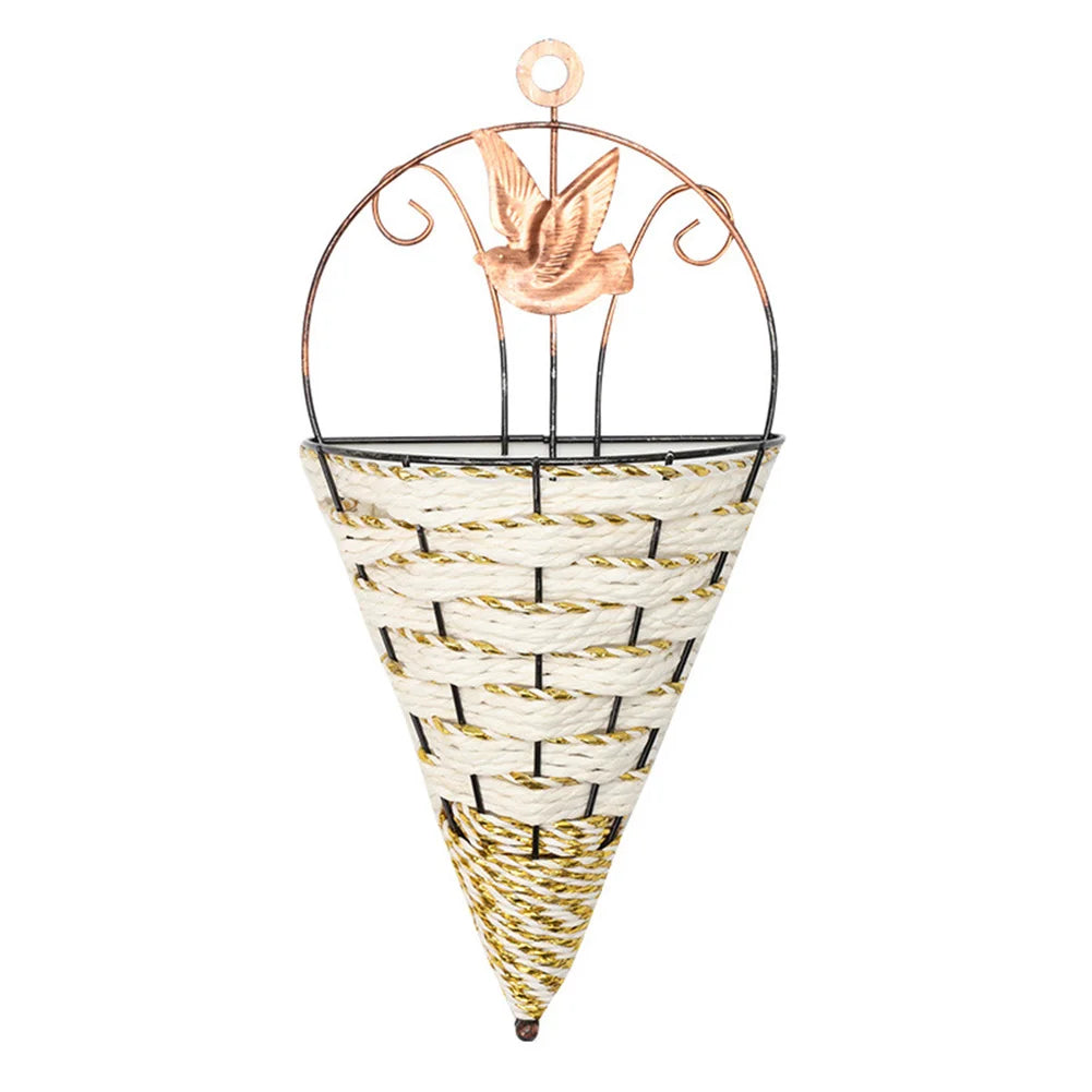 panier suspendu tressé marron artisanal métallique décoration murale rustic