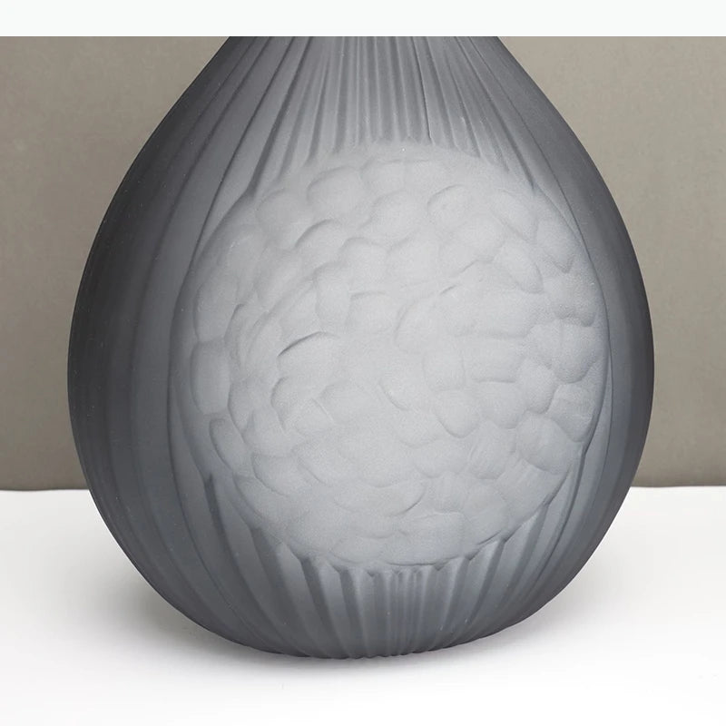 vase verre gris moderne fleurs artificielles peonies chrysanthemums decoration table decoratif arrangement floral