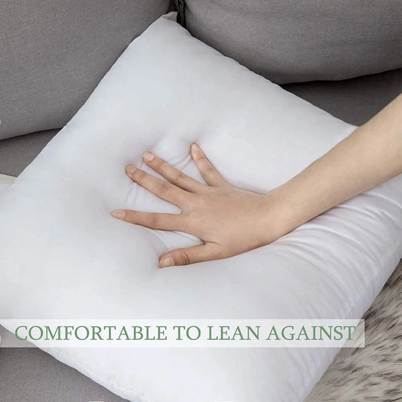 coussins rectangulaires blancs texture lisse polyester voyage literie