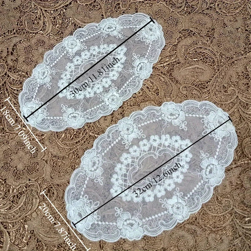 serviettes table blanc dentelle florale classique opaques polyester coton usage quotidien festive