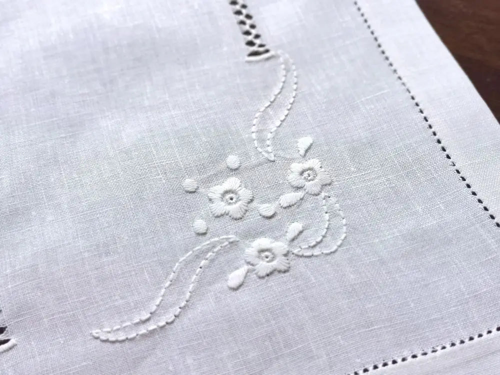 serviettes table classiques broderie florale blanc set pièces lin élégant vintage