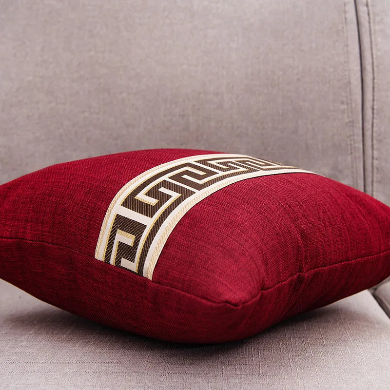 coussin oblong moderne motif géométrique doré rouge marron blanc bleu 45x45cm amovible lavable adultes