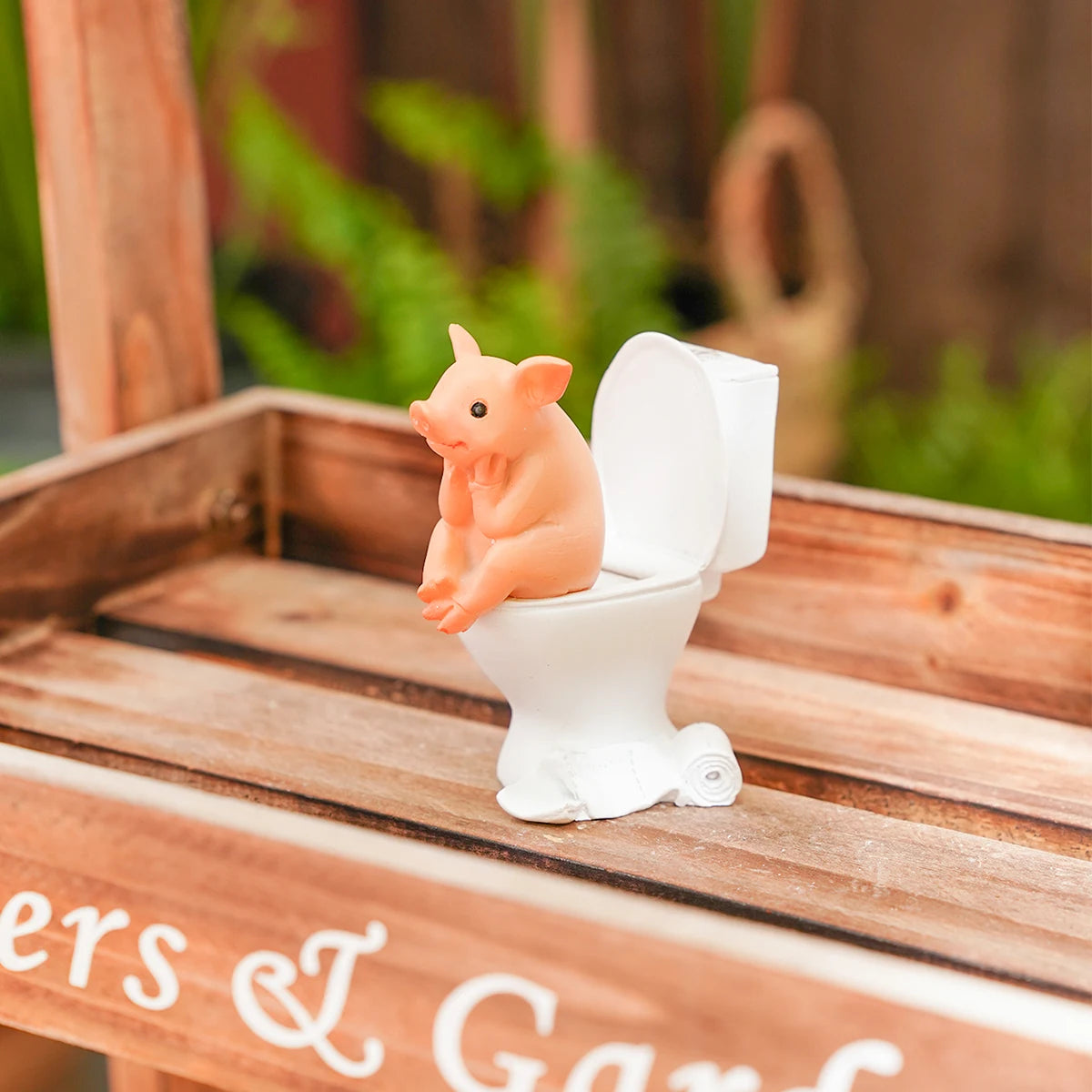 figurine porc rose toilette blanche décorative résine moderne cartoon rouleau papier toilette assis