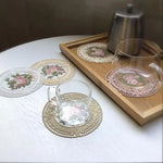 serviette table vintage broderie florale dentelle beige clair classique romantique respectueux environnement table élégante