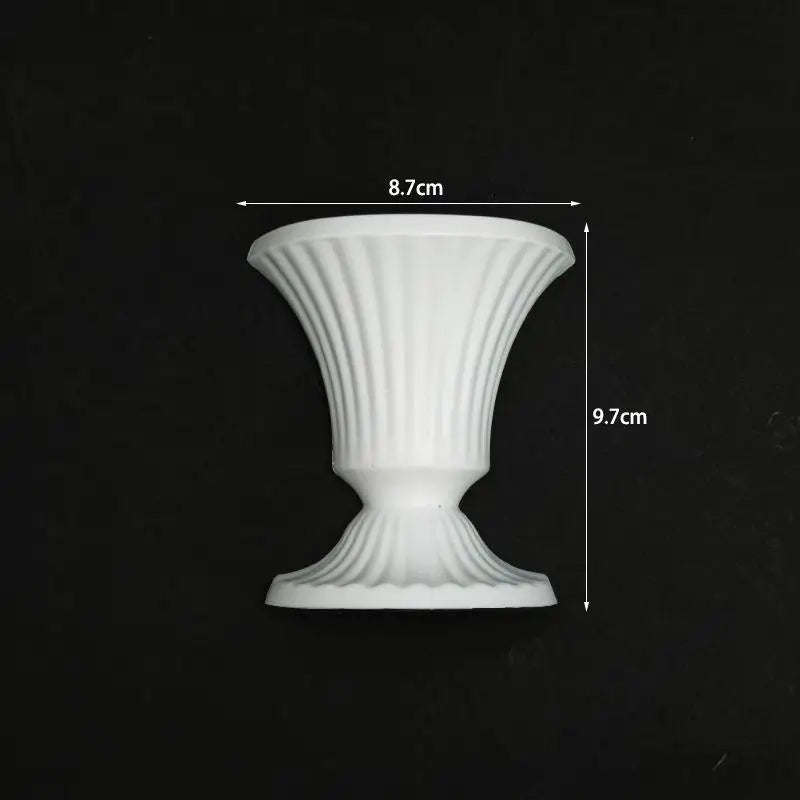 vase mural porcelaine blanc semi circulaire classique arrangement floral