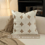 coussin moderne carré brodé motif géométrique noir blanc amovible lavable mousse mémoire forme 45x45cm