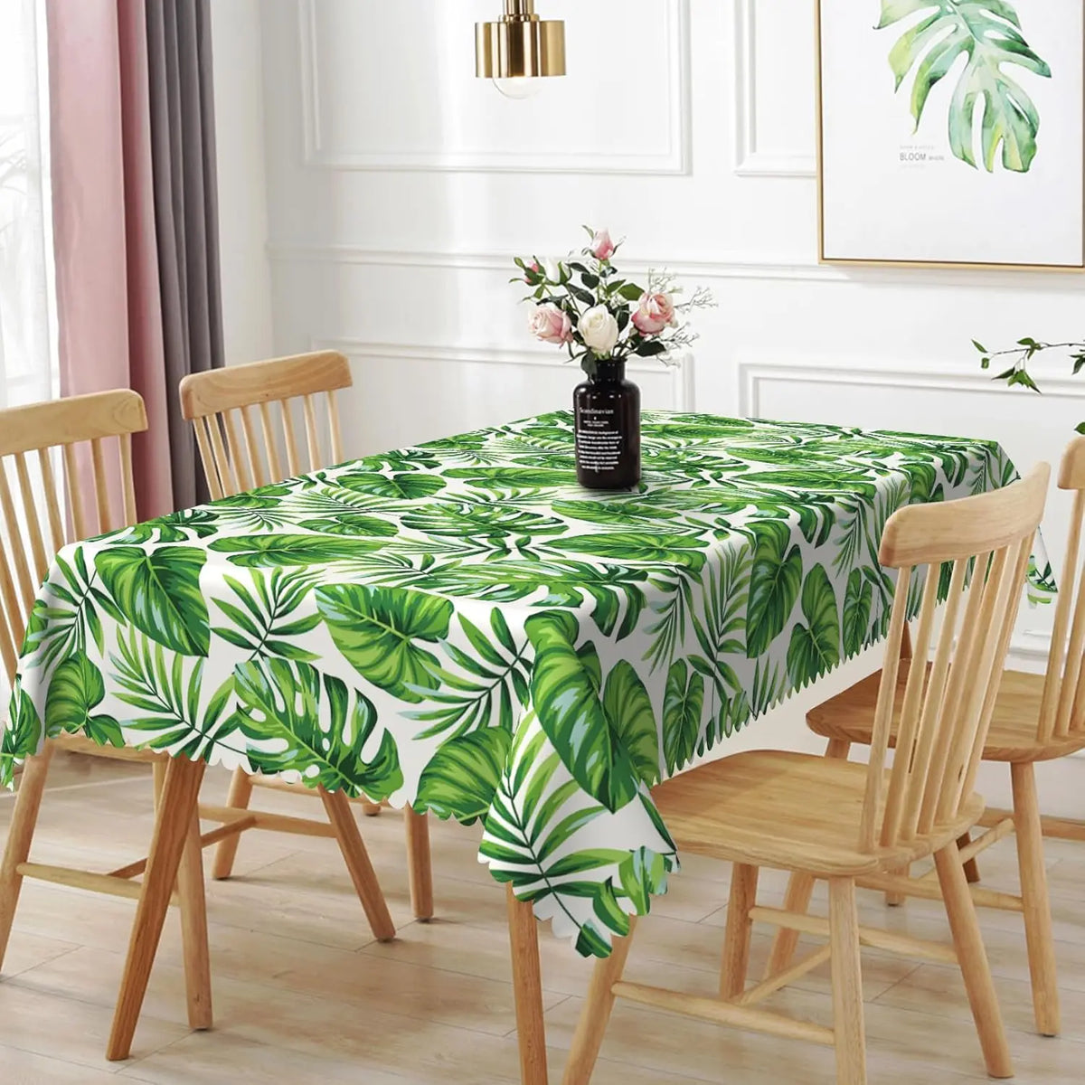 nappe rectangulaire blanche motifs feuilles tropicales fleurs roses décor table manger été exotique