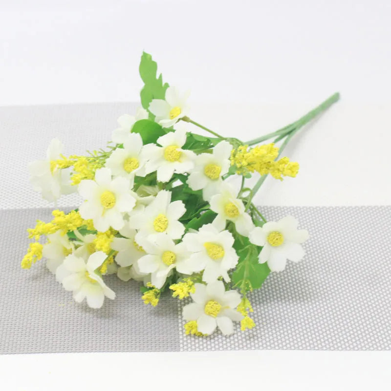bouquet artificiel violet blanc jaune rouge bleu fleurs soie feuilles vertes moderne décoration maison