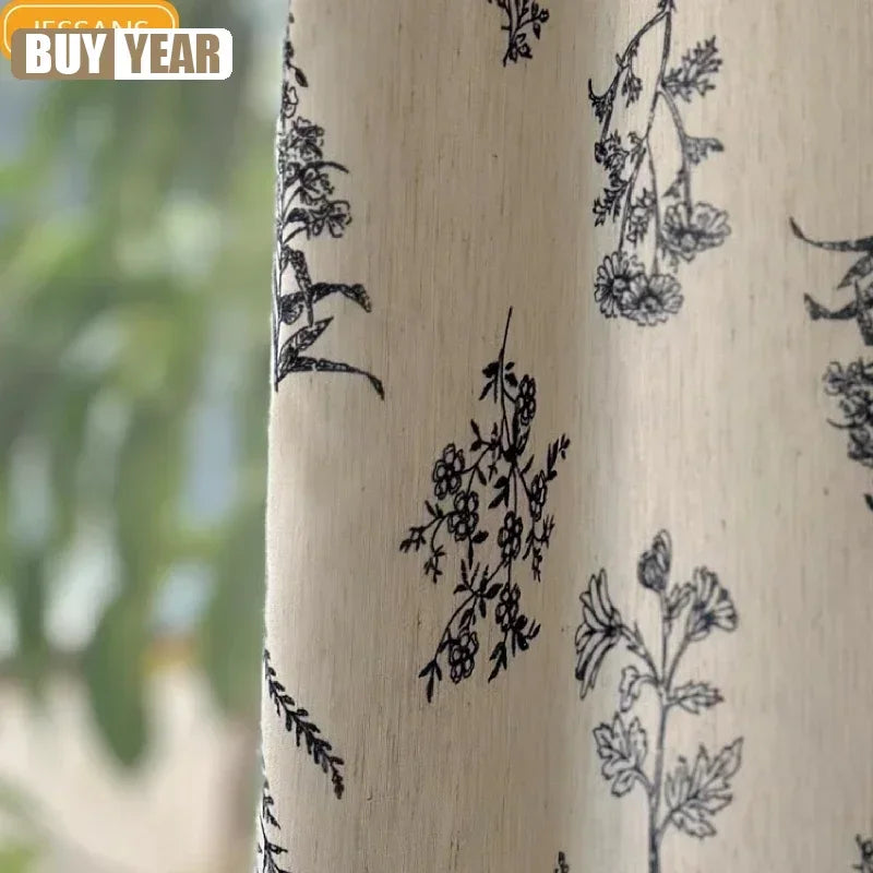 rideau moderne blanc gris fleurs noires motif végétal salon chambre fenêtre maison décoration
