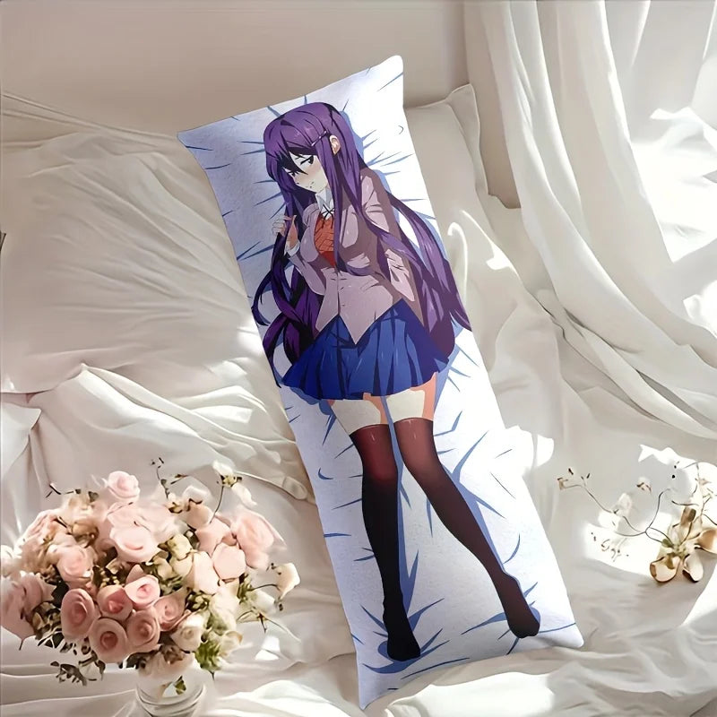 coussin corps anime violet personnages féminins détaillés blanc bleu beige nuit