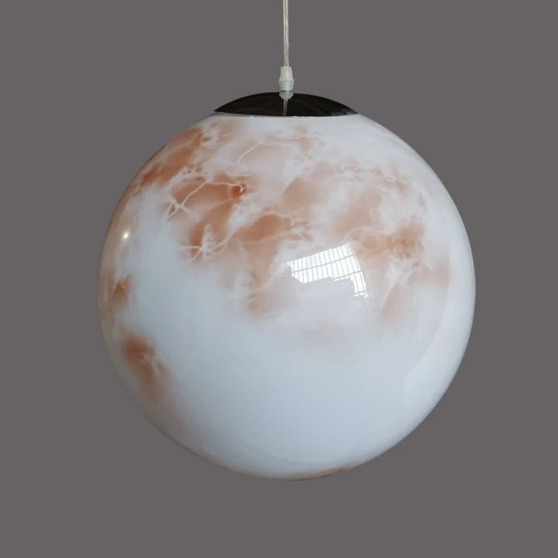 boules décoratives planètes suspension fil blanc jaune orange bleu vert marron rose gris rayures