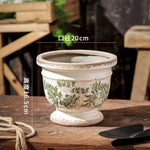 pots fleurs céramique blanc rose vert fleurs roses feuilles vertes details floraux vintage romantique
