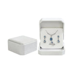 boîtes bijoux velours rouge gris rose bordeaux classiques rangement colliers boucles doreilles