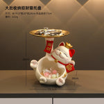 statue chat porte bonheur blanc doré artisanal détails dorés pochette rouge plateau texte rouge