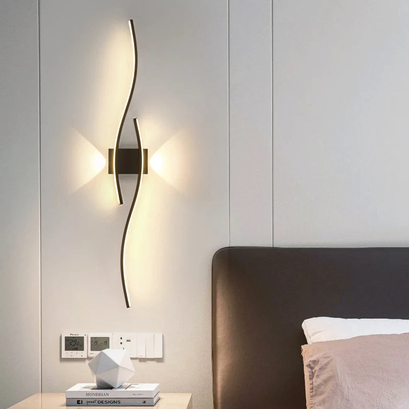 Détail matériau aluminium applique murale noire
