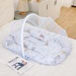 lit parapluie bébé moustiquaire intégrée matelas rembourré oreiller motif personnages ballons nuages tissu doux