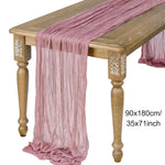 serviette table vert olive marron rose pâle plissée élégante décorative fourchettes assiettes verres fleurs