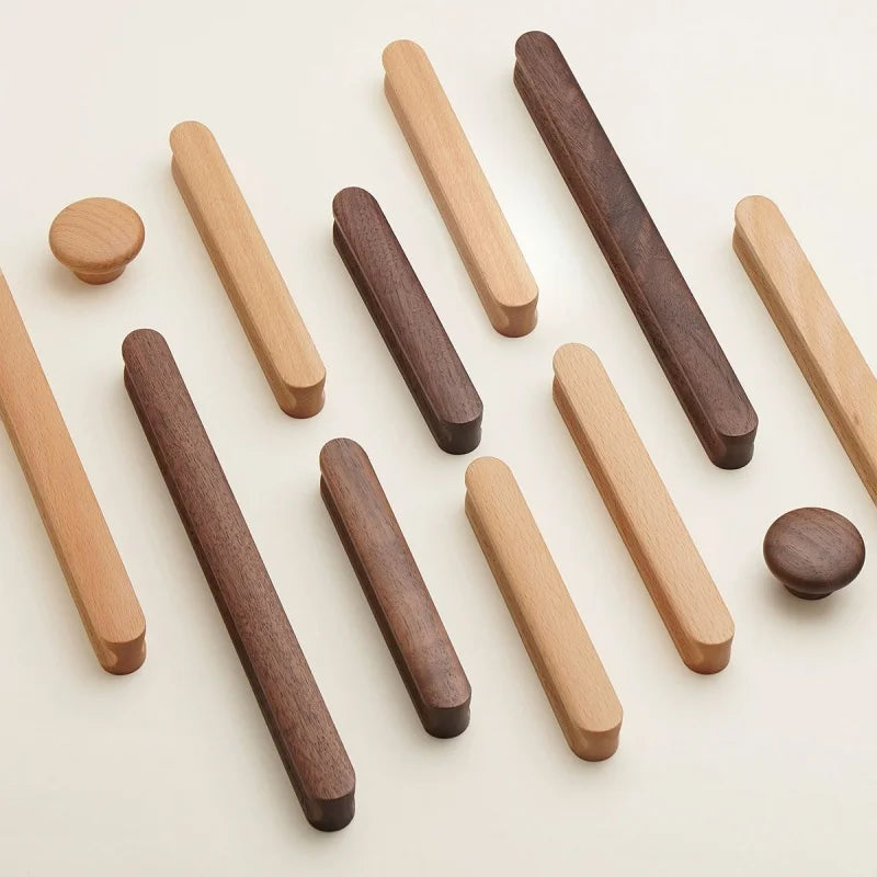poignées porte bois massif naturel clair boutons minimalistes modernes sécurité enfants decoration maison finition