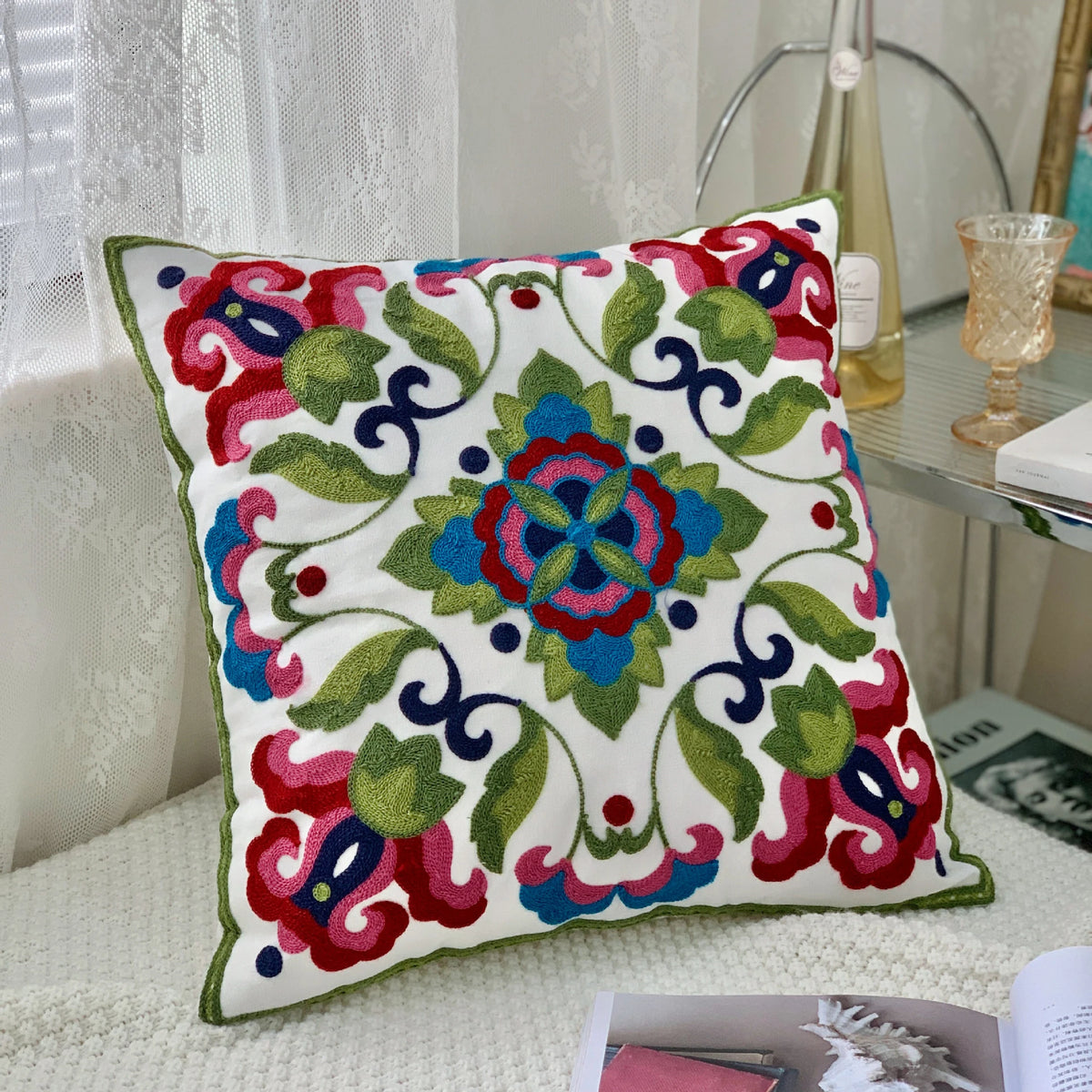 taies d'oreiller coton polyester ethnique floral brodées couleurs vives motifs géométriques coussins deco 45x45cm
