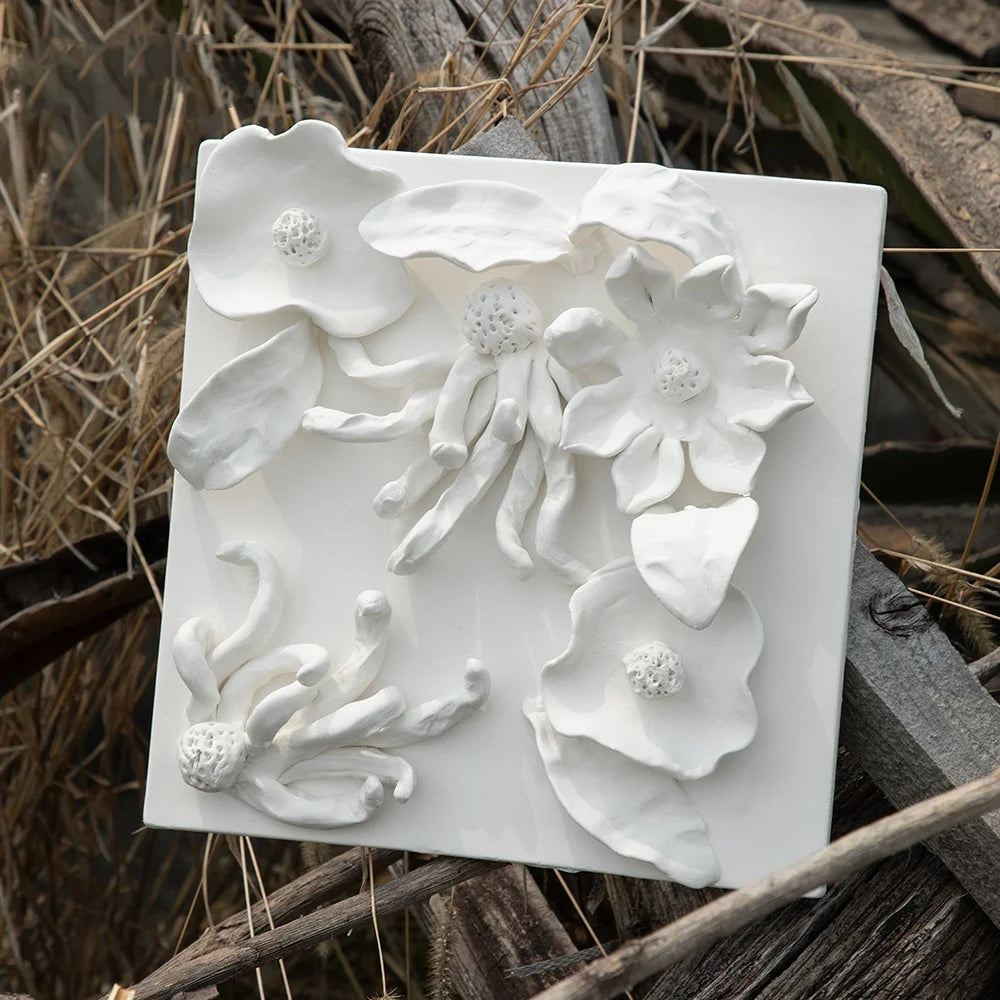 décoration murale plaque céramique motifs fleurs moderne suspendue blanche occasionnelle festive mariage anniversaire noël