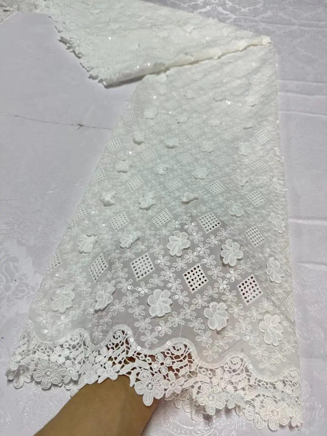 tissu dentelle fleurs carrés bleu marine rose pâle blanc orange jaune polyester coton élastique