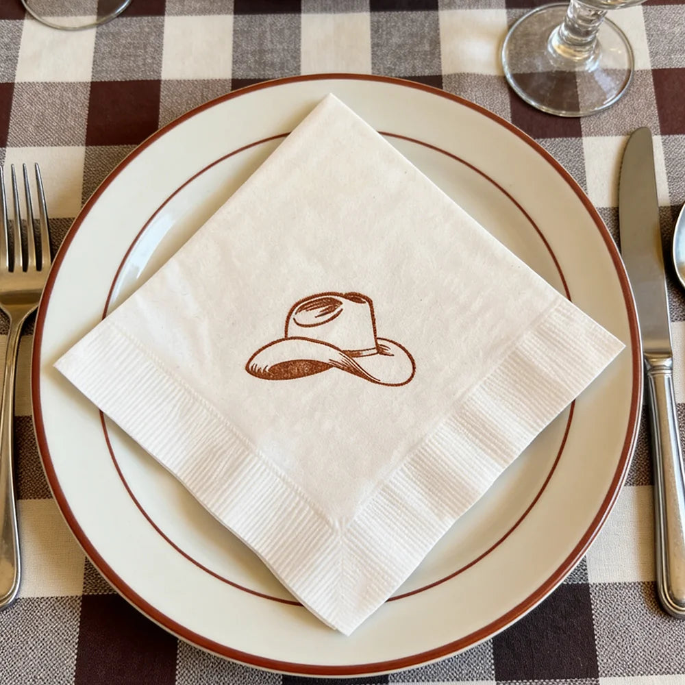 serviettes papier chapeau cowboy blanc brun decoration anniversaire mariage halloween noel festive rustic
