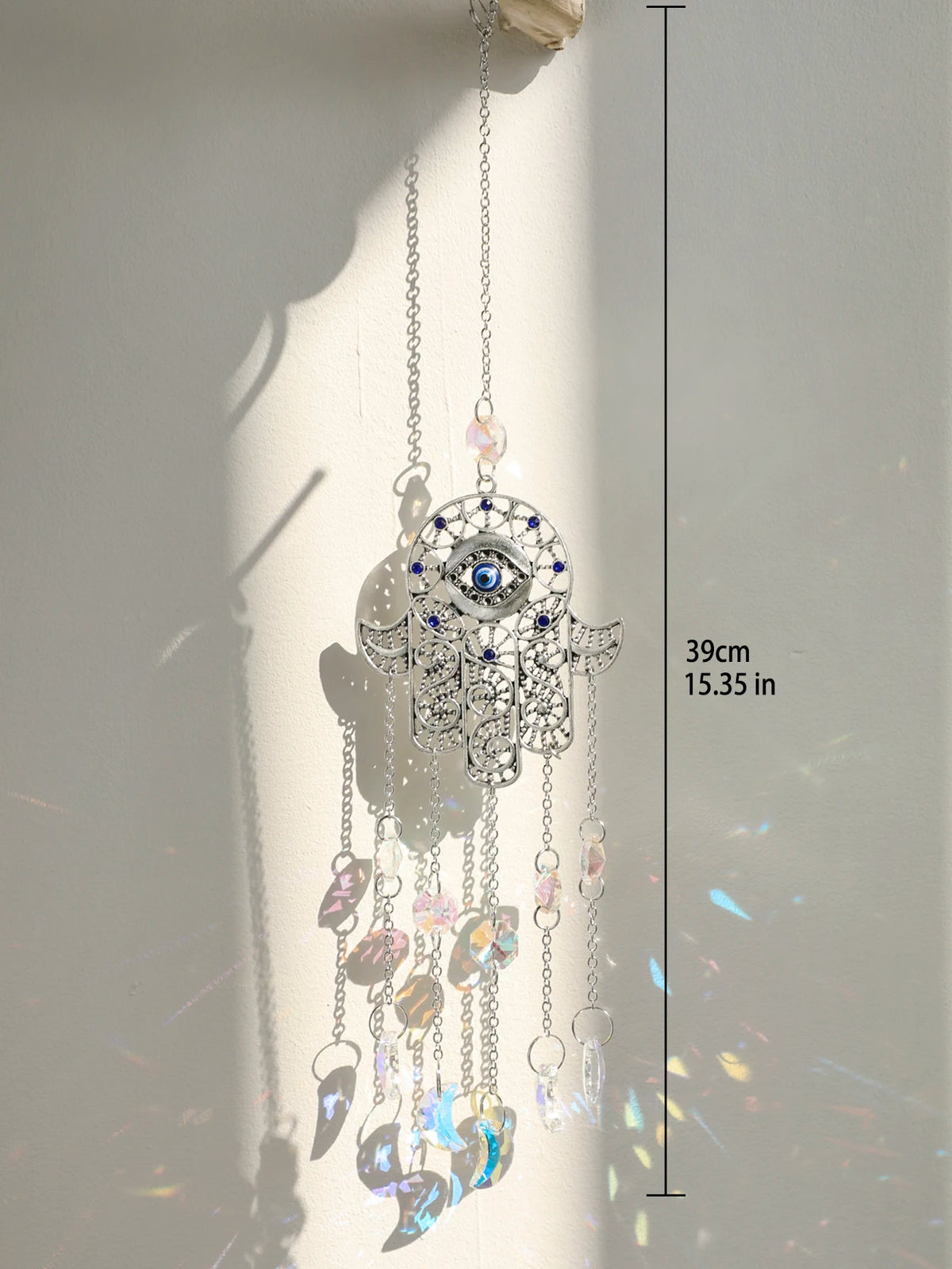 décoration jardin boho hamsa cristal prismes bleu argent transparent lumière capturante