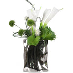 vase moderne argenté brillant fleurs artificielles blanches vertes décoration maison