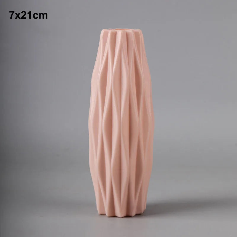 vase moderne blanc rose vert geometrique facettes minimaliste deco maison