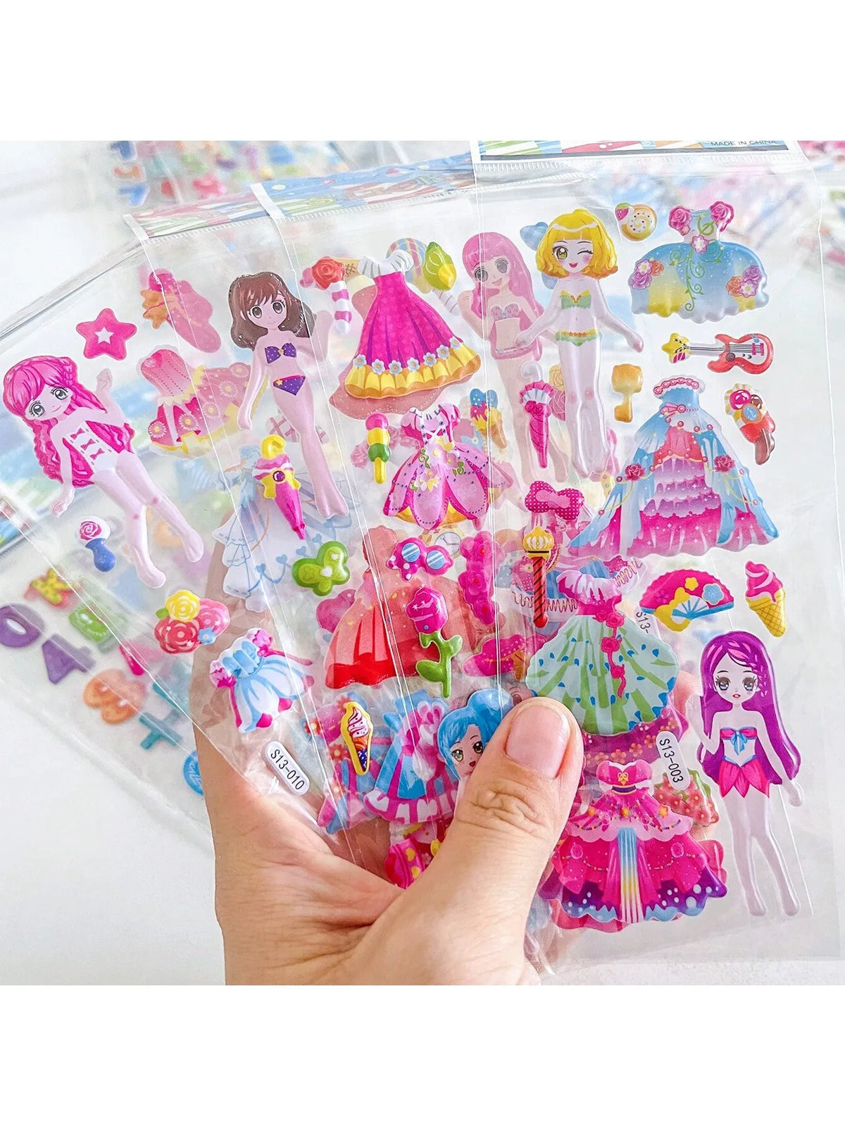 autocollants cartoon personnages féminins robes accessoires motifs floraux strass opaques enfants adolescents