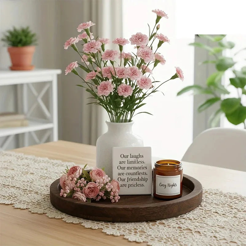 plateau bois arbre decor intérieur vase fleur bougie nappe couvert marbre tasse