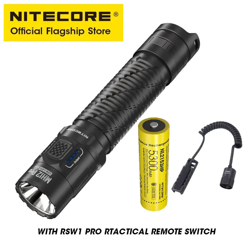 lampe torche noire rechargeable 3300 lumens ip68 anti dérapante compacte