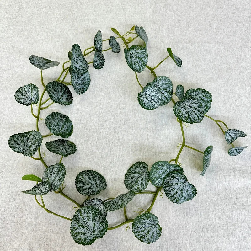 guirlande artificielle feuilles ovales vert clair vert foncé blanc naturel extérieur accrochée deux pièces