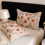 taies d'oreiller jacquard coton motif floral blanc rouge vert gris traditionnel lit maison