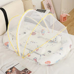 lit parapluie bébé moustiquaire intégrée matelas rembourré oreiller motif personnages ballons nuages tissu doux