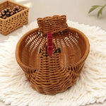 panier tressé forme oiseau réutilisable plastique rustique contenant œufs snacks paille couleur marron rouge
